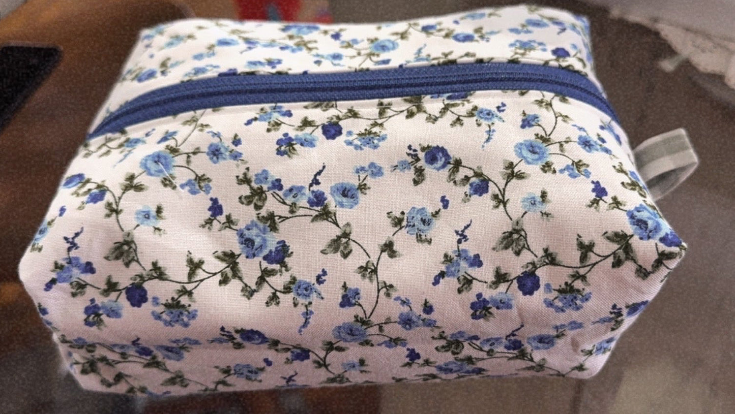 Blue flower boxy bag