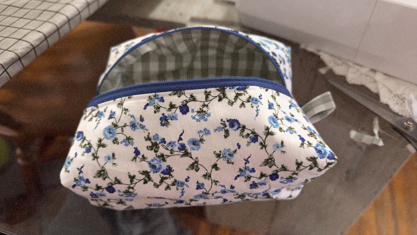 Blue flower boxy bag